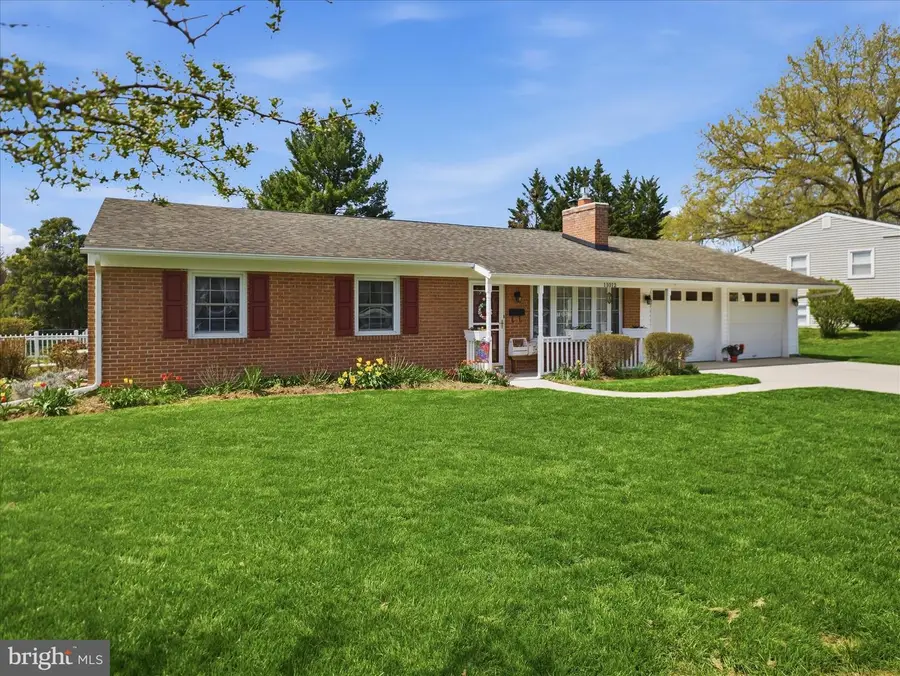 11012 Coventry Ln, Hagerstown, MD 21740 - #3