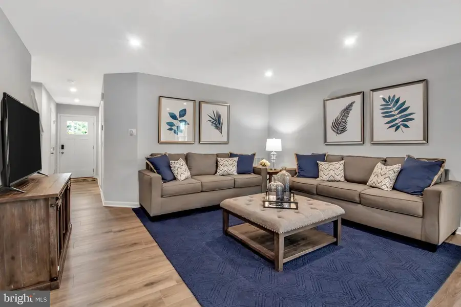 1200 Breckenridge Dr, Hagerstown, MD 21740 - #2