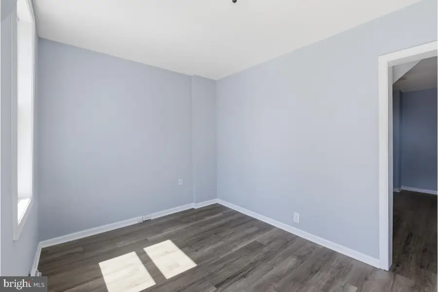 337 N Locust St, Hagerstown, MD 21740 - #2