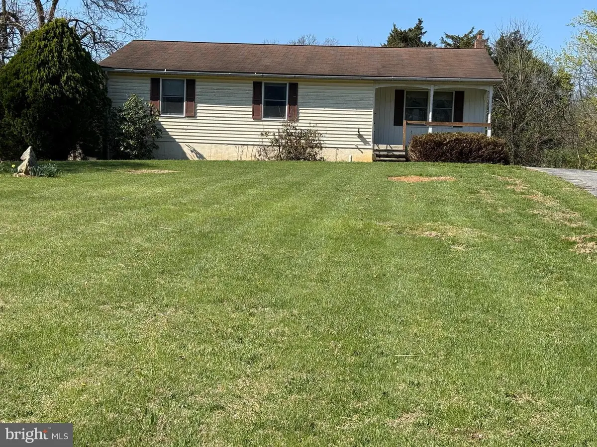 17827 Bakersville Rd, Boonsboro, MD 21713 - #1