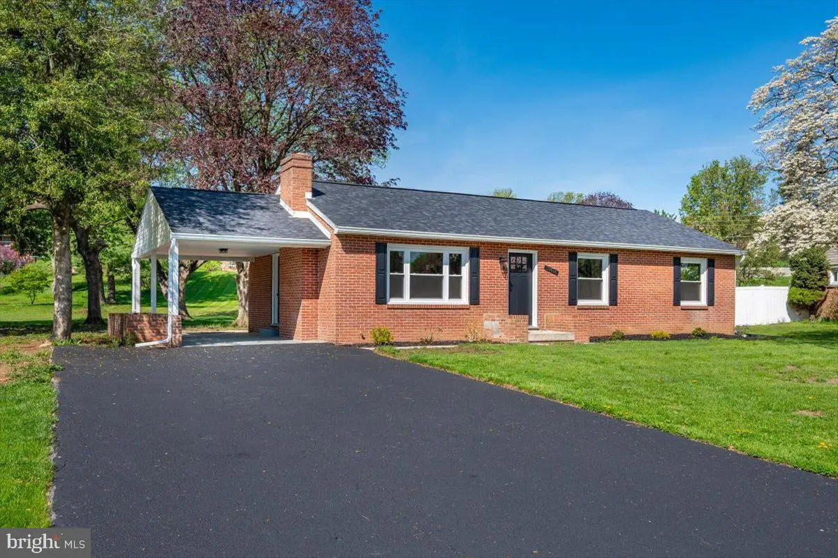 13616 Royal Rd, Hagerstown, MD 21742 - #1