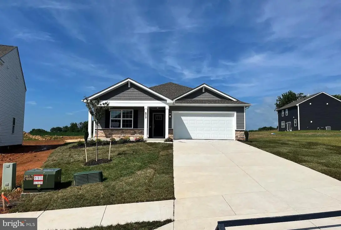 672 Armstrong Ave, Hagerstown, MD 21740 - #1