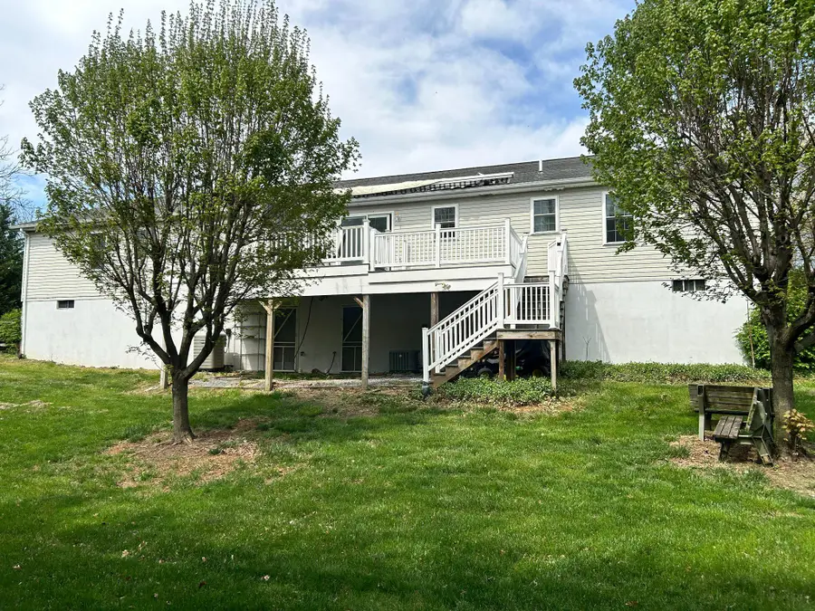 11607 And 11609 Meadowlark Ave, Hagerstown, MD 21742 - #2