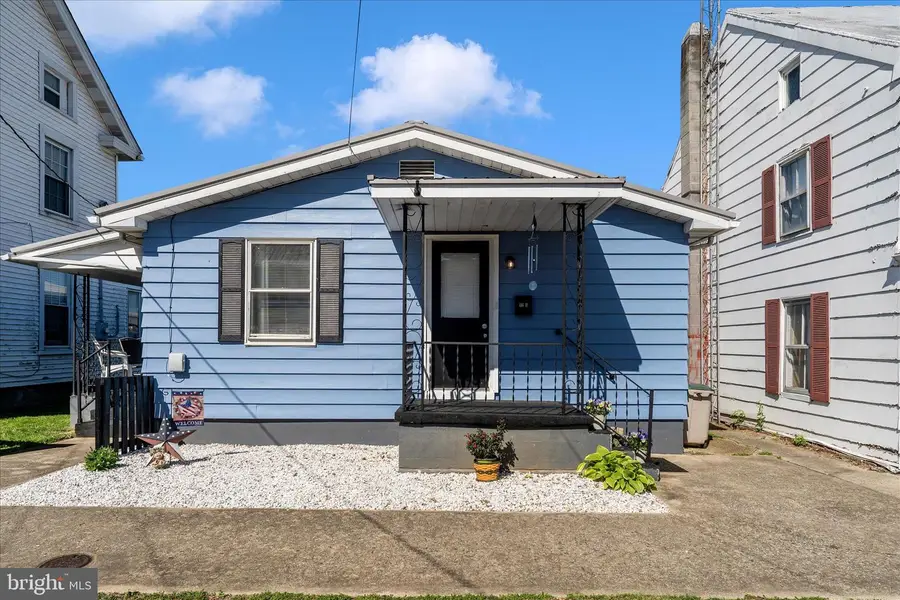 12 S Vermont St, Williamsport, MD 21795 - #2