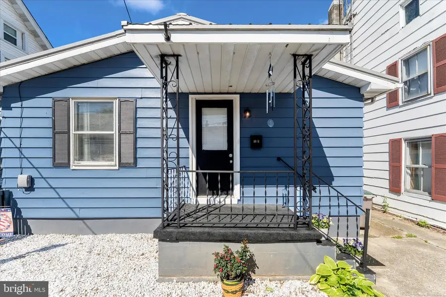 12 S Vermont St, Williamsport, MD 21795 - #3