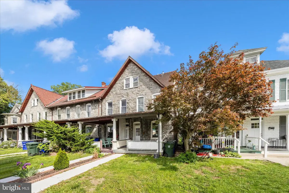 16 Belview Ave, Hagerstown, MD 21742 - #1