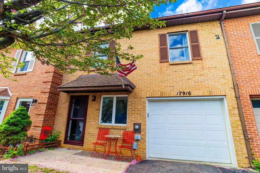 17916 Clubhouse Dr, Hagerstown, MD 21740 - #3