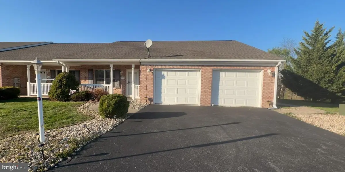 756 Largo Dr, Hagerstown, MD 21740 - #1