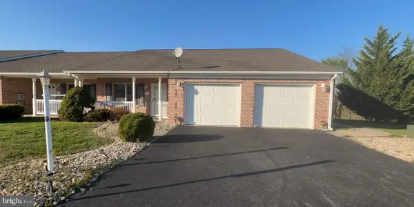 756 Largo Dr, HAGERSTOWN, MD 21740