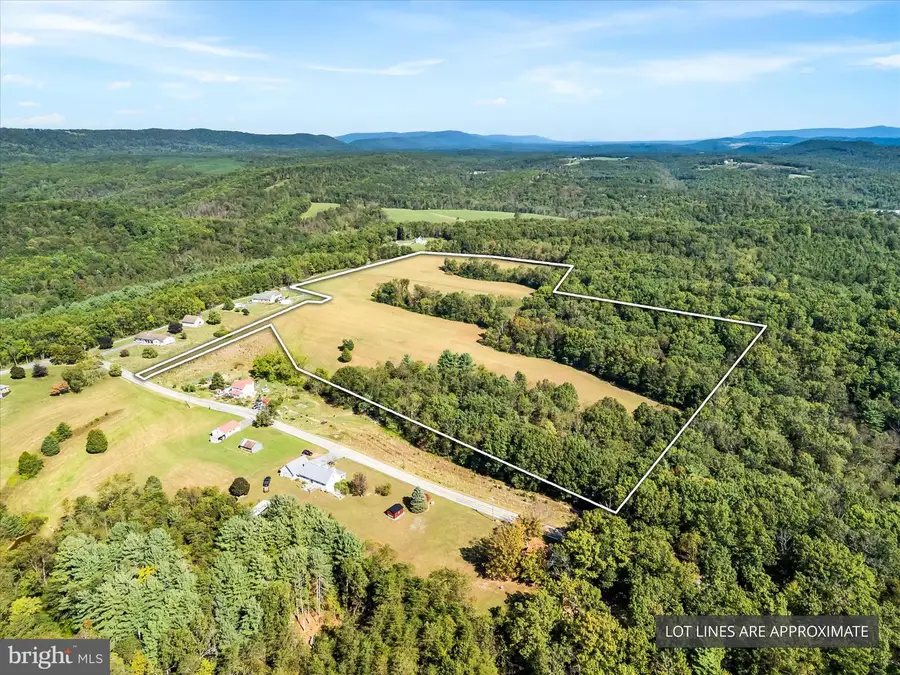 4014 Resley Rd, Hancock, MD 21750 - #2