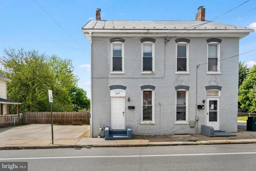247 N Mulberry St, Hagerstown, MD 21740 - #2