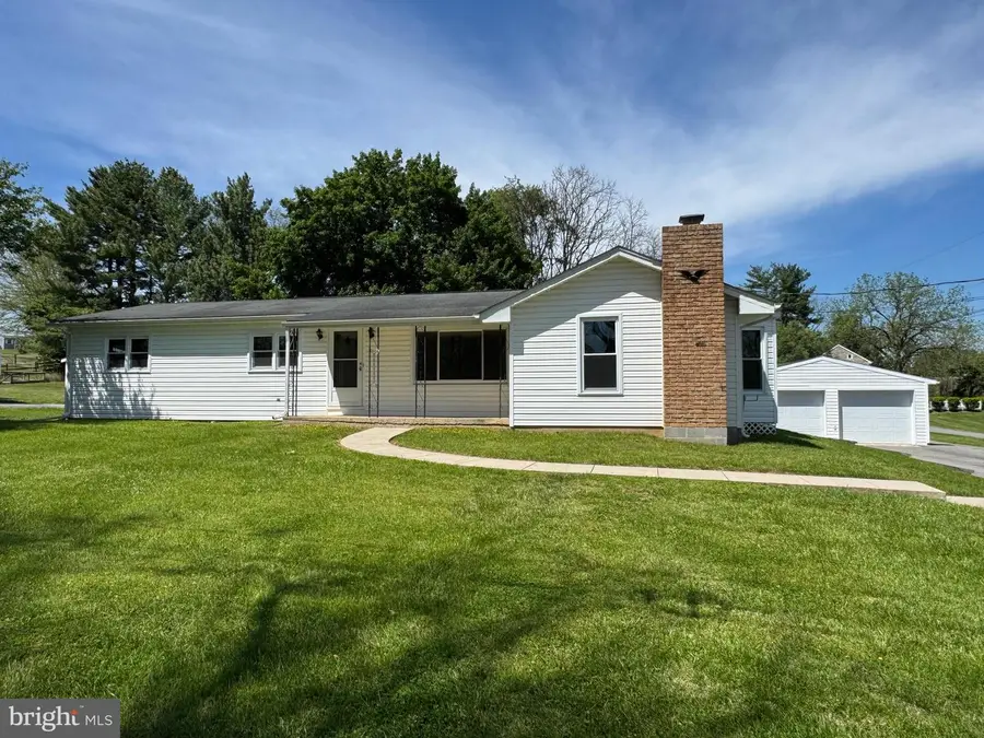 10031 Beaver Creek Church Rd, Hagerstown, MD 21740 - #2