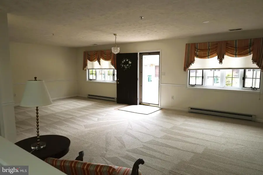 1025 Matthew Ct, Hagerstown, MD 21742 - #3