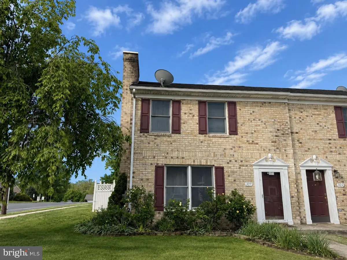 327 E Ridge Dr, Hagerstown, MD 21740 - #1
