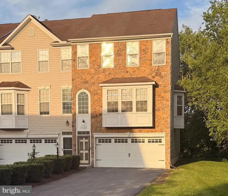 10329 Lantern Ln, Hagerstown, MD 21740 - #2