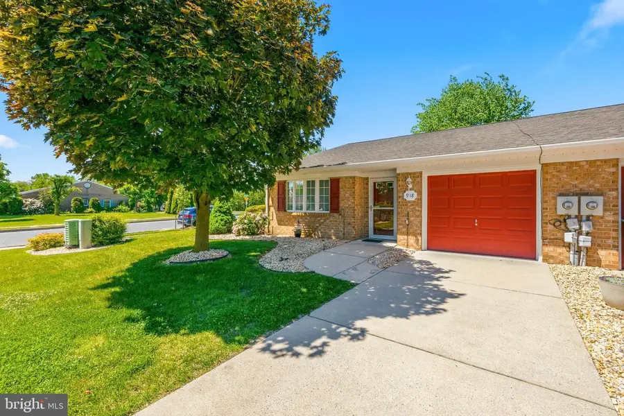 918 W Irvin Ave, Hagerstown, MD 21742 - #2