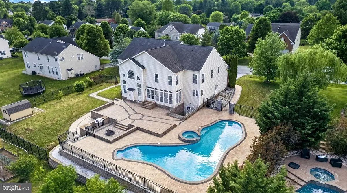13817 Emerson Dr, Hagerstown, MD 21742 - #1
