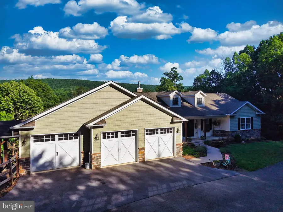 3310 Hawks Hill Ln, Keedysville, MD 21756 - #2