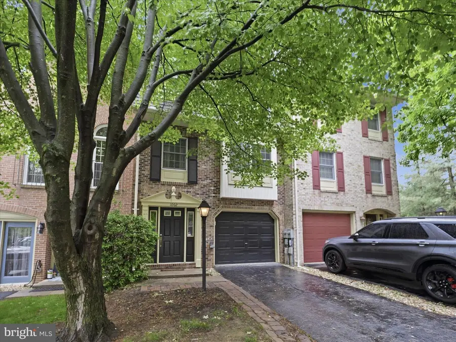 1002 Lindsay Ln, Hagerstown, MD 21742 - #2