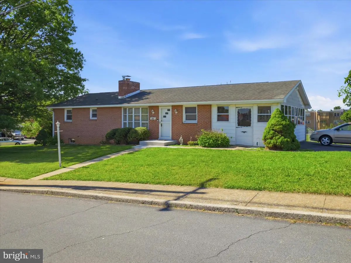 507 E Franklin St, Hagerstown, MD 21740 - #1