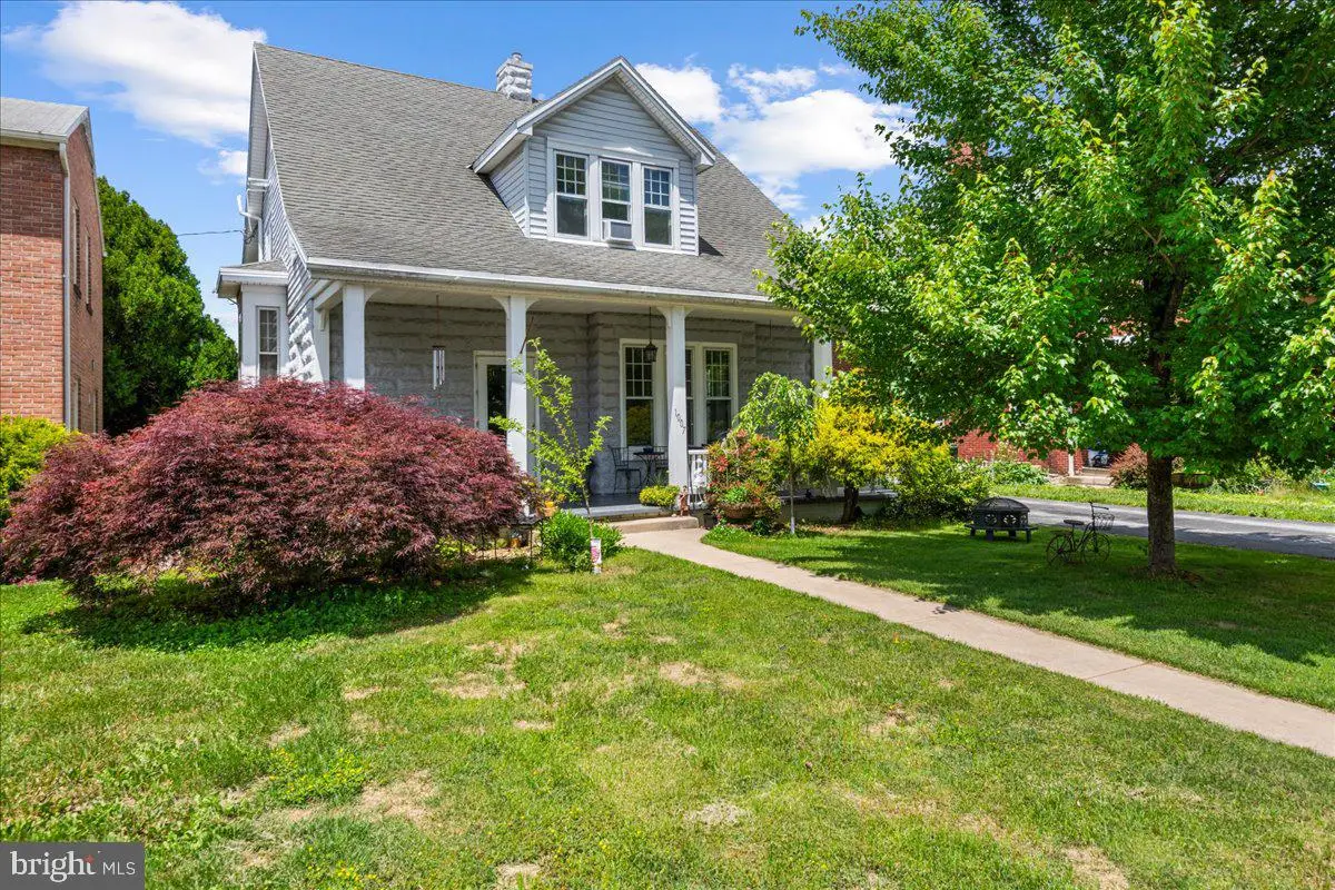 1007 Potomac Ave, Hagerstown, MD 21742 - #1