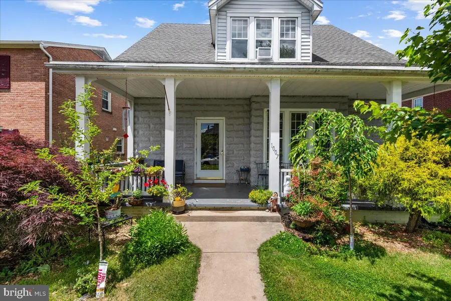 1007 Potomac Ave, Hagerstown, MD 21742 - #2