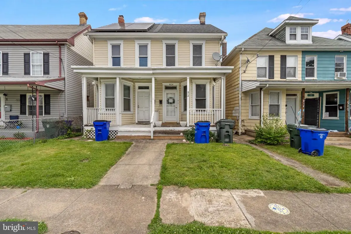 916 Salem Ave, Hagerstown, MD 21740 - #1