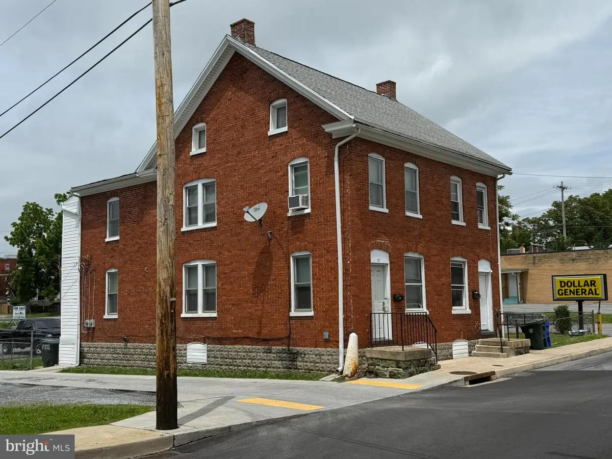51 N Cannon Ave, Hagerstown, MD 21740 - #1