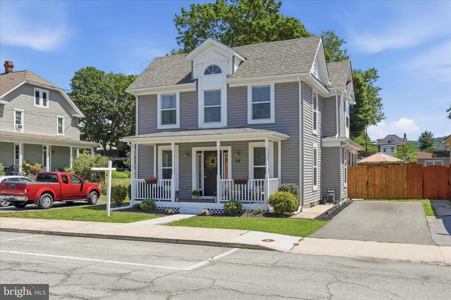 35 N Maple Ave, Smithsburg, MD 21783 - #3