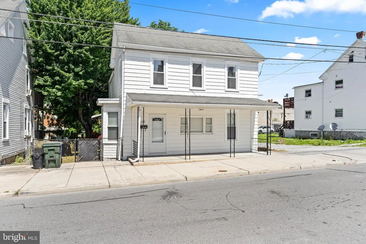 229 S Mulberry St, Hagerstown, MD 21740 - #1