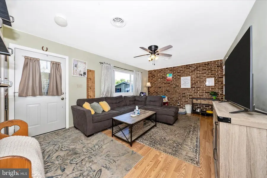 202 Bethlehem Ct, Hagerstown, MD 21740 - #3