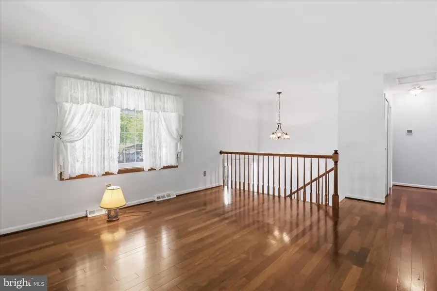 17813 Greentree Ter, Hagerstown, MD 21740 - #3