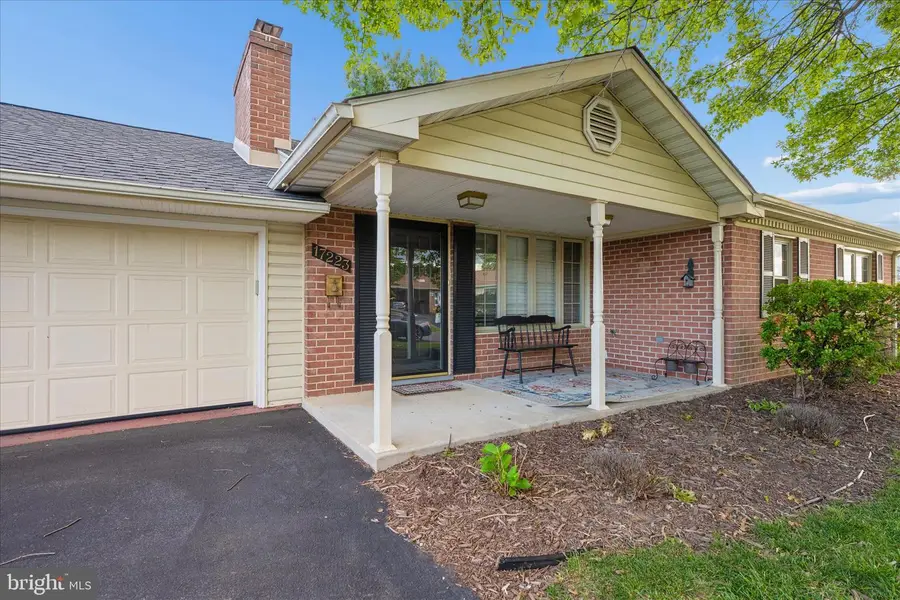 17223 Cloverleaf Rd, Hagerstown, MD 21740 - #3