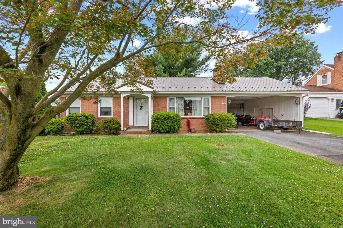 9710 Driftwood Ln, Hagerstown, MD 21740 - #1