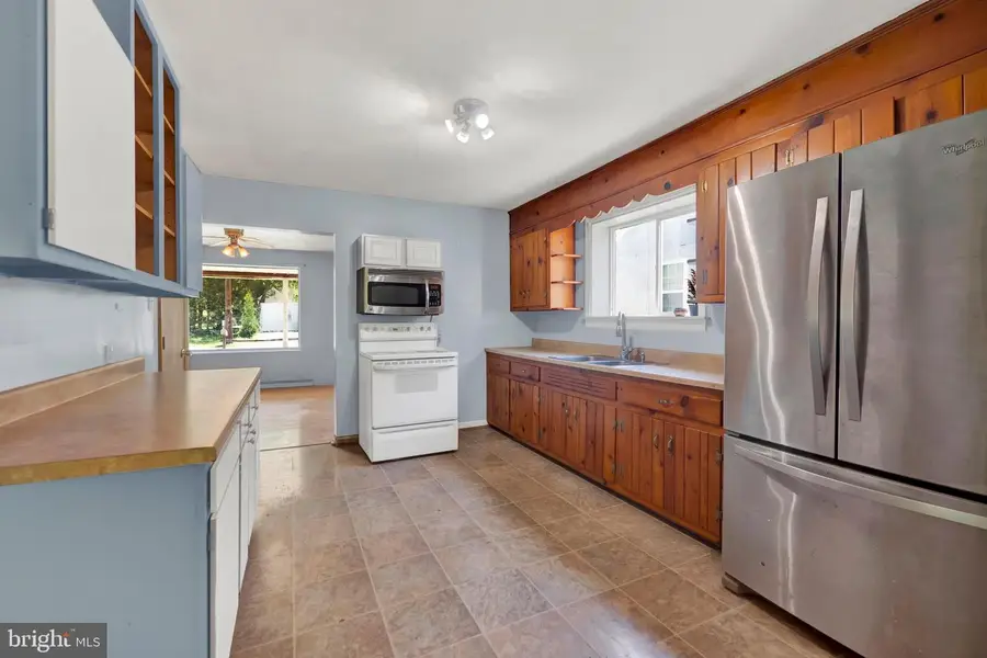 11024 Hickory School Rd, Williamsport, MD 21795 - #3