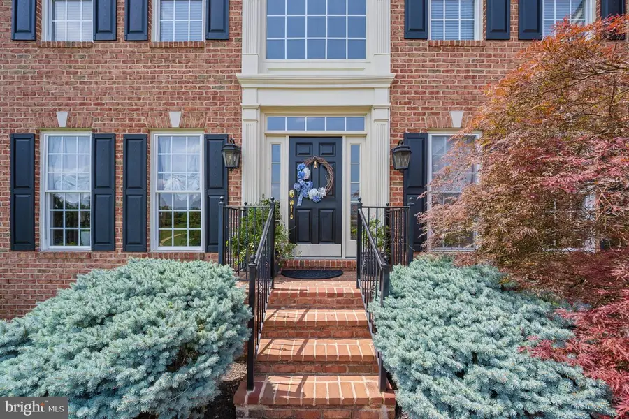 9808 Pembroke Dr, Hagerstown, MD 21740 - #3