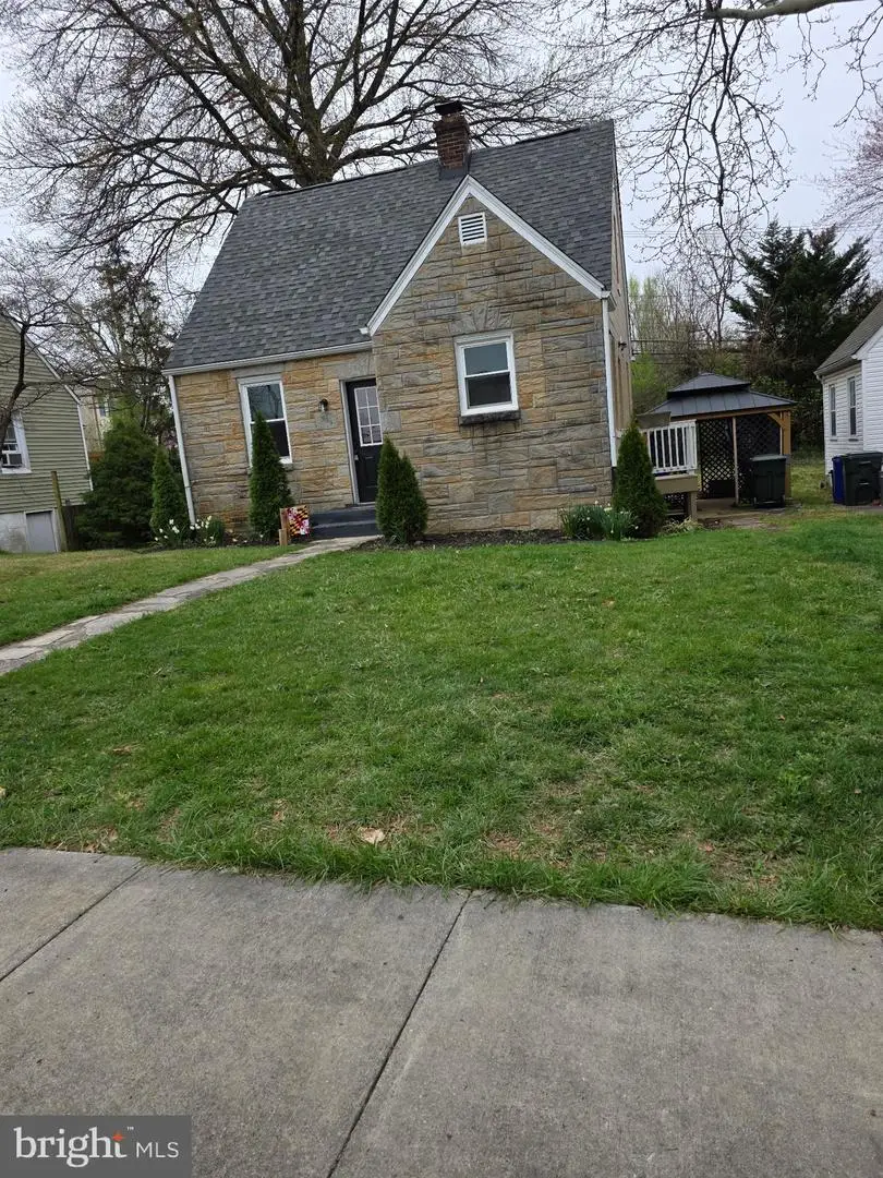 909 Beechwood Dr, Hagerstown, MD 21742 - #1