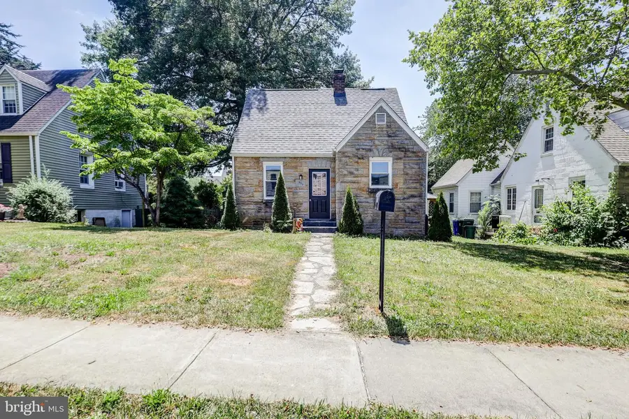 909 Beechwood Dr, Hagerstown, MD 21742 - #2
