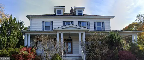 6 Grand St, HANCOCK, MD 21750