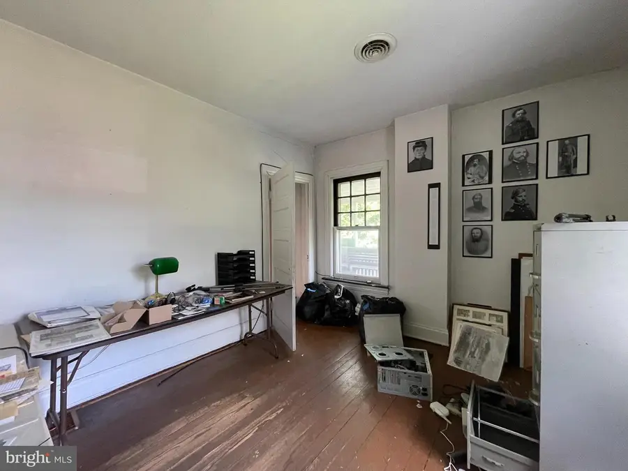 6 Grand St, Hancock, MD 21750 - #3