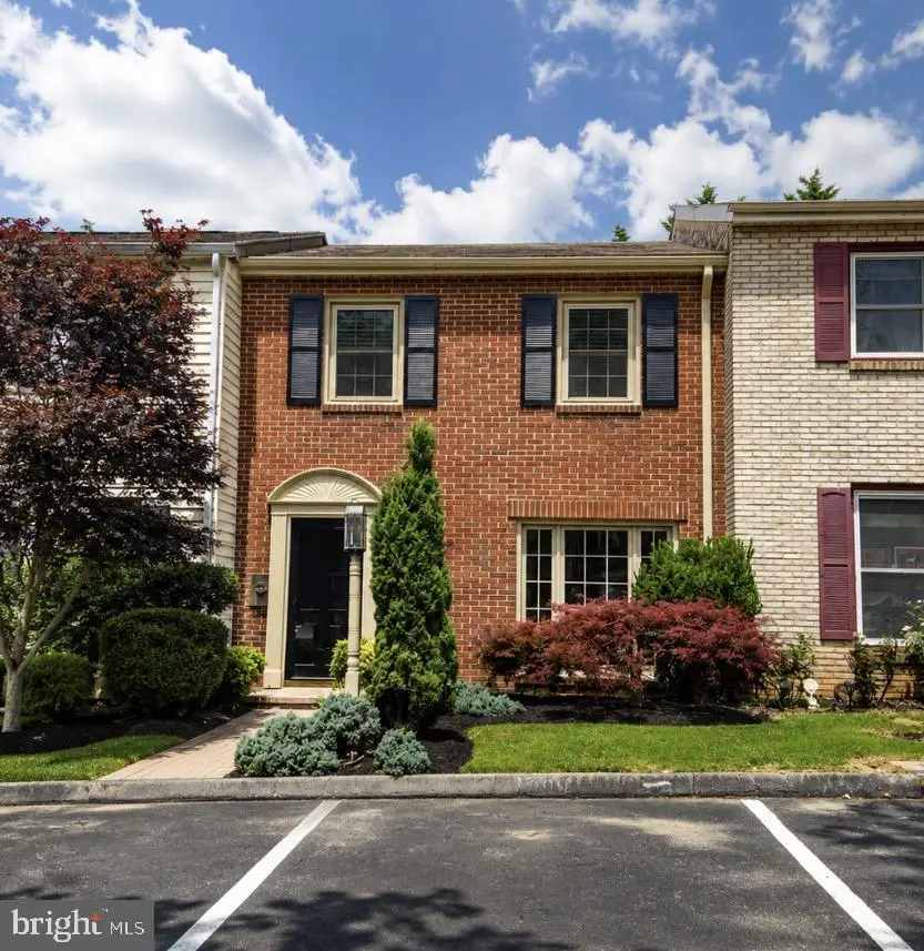 17904 Hickory Ln, Hagerstown, MD 21740 - #1