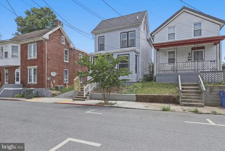 20 Summer St, Hagerstown, MD 21740 - #3