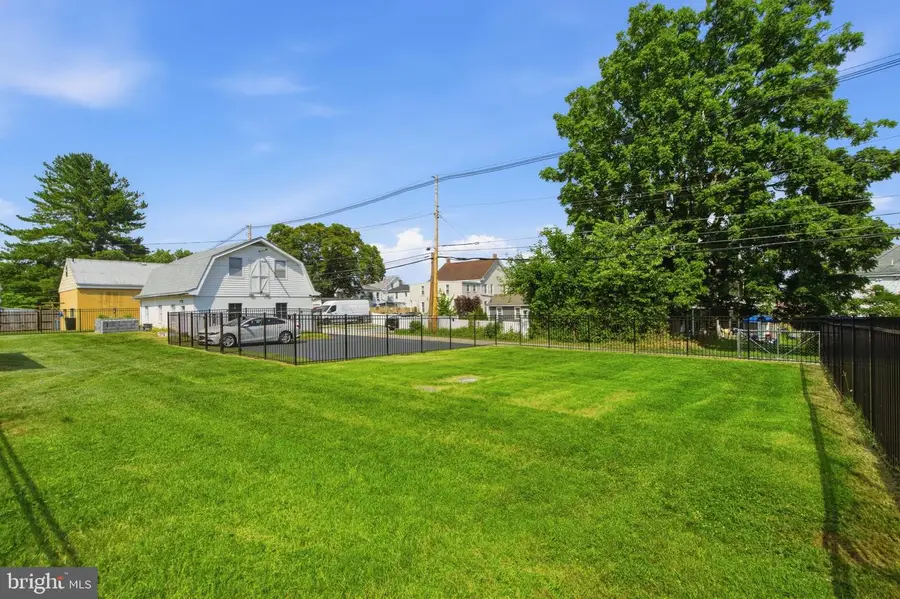 416 Brewer Ave, Hagerstown, MD 21740 - #3