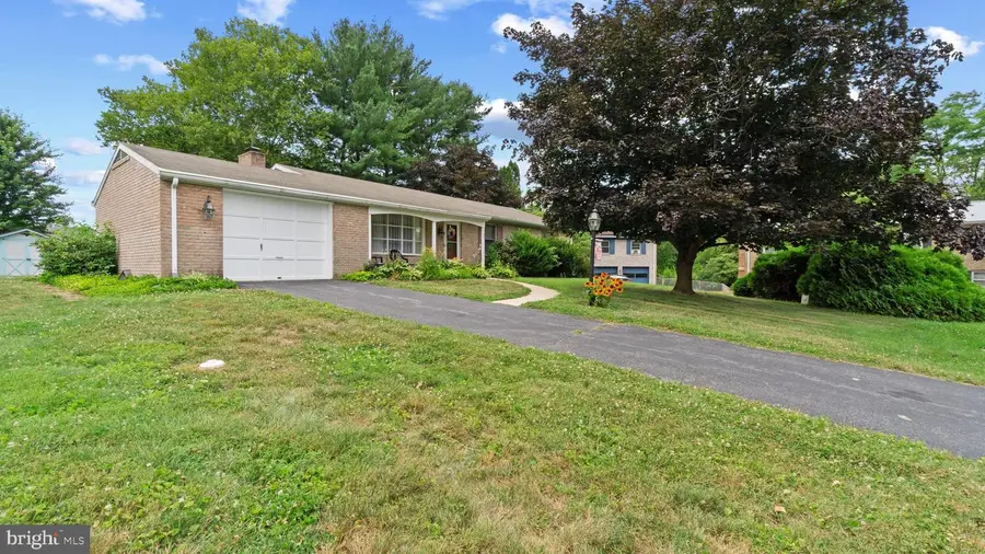 309 Kingswood Ter, Hagerstown, MD 21742 - #3