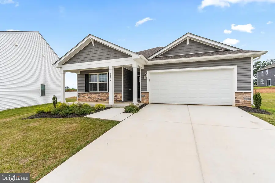 672 Armstrong Ave, Hagerstown, MD 21740 - #3