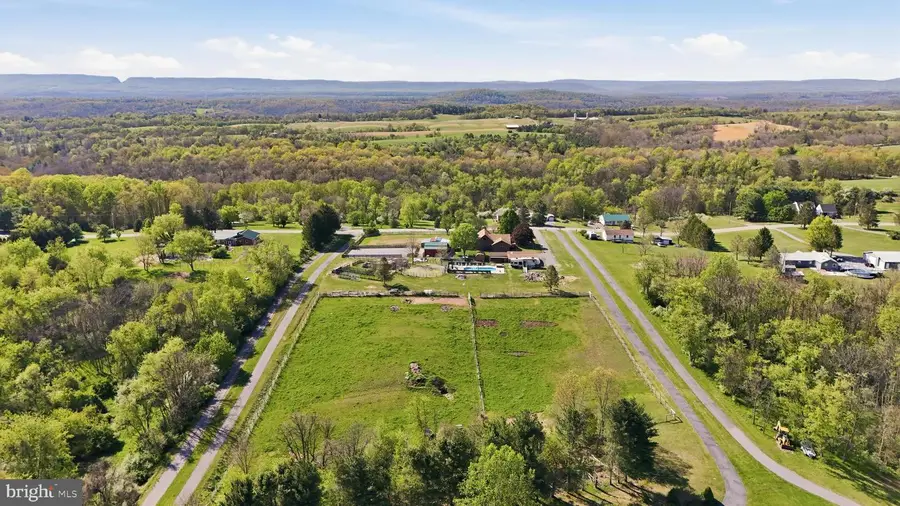 14507 Heavenly Acres Rdg, Hancock, MD 21750 - #2