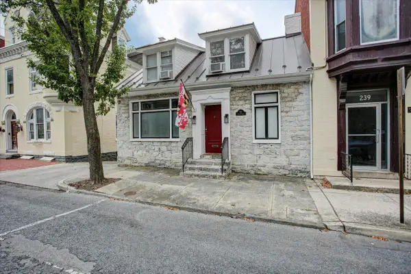 241 S Potomac St, HAGERSTOWN, MD 21740