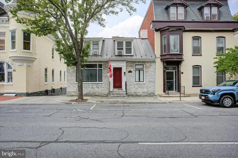 241 S Potomac St, Hagerstown, MD 21740 - #2