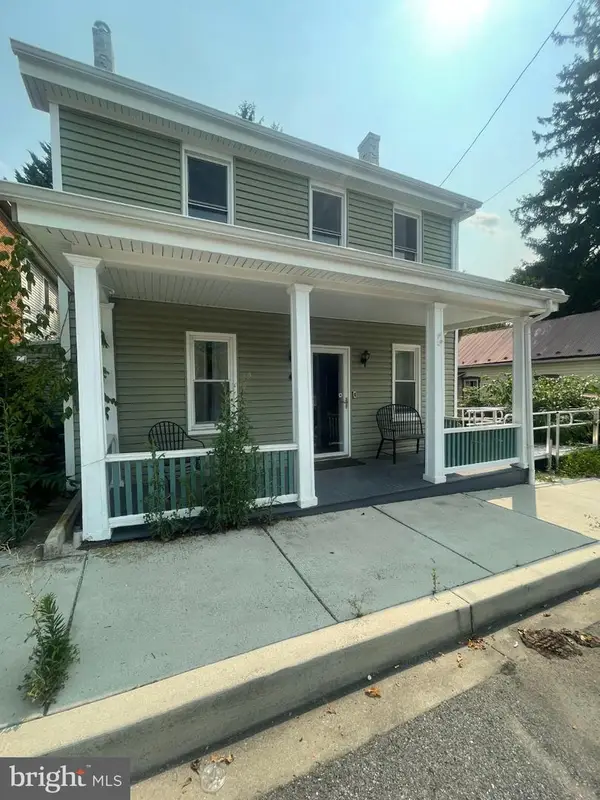 25 Baltimore St, FUNKSTOWN, MD 21734