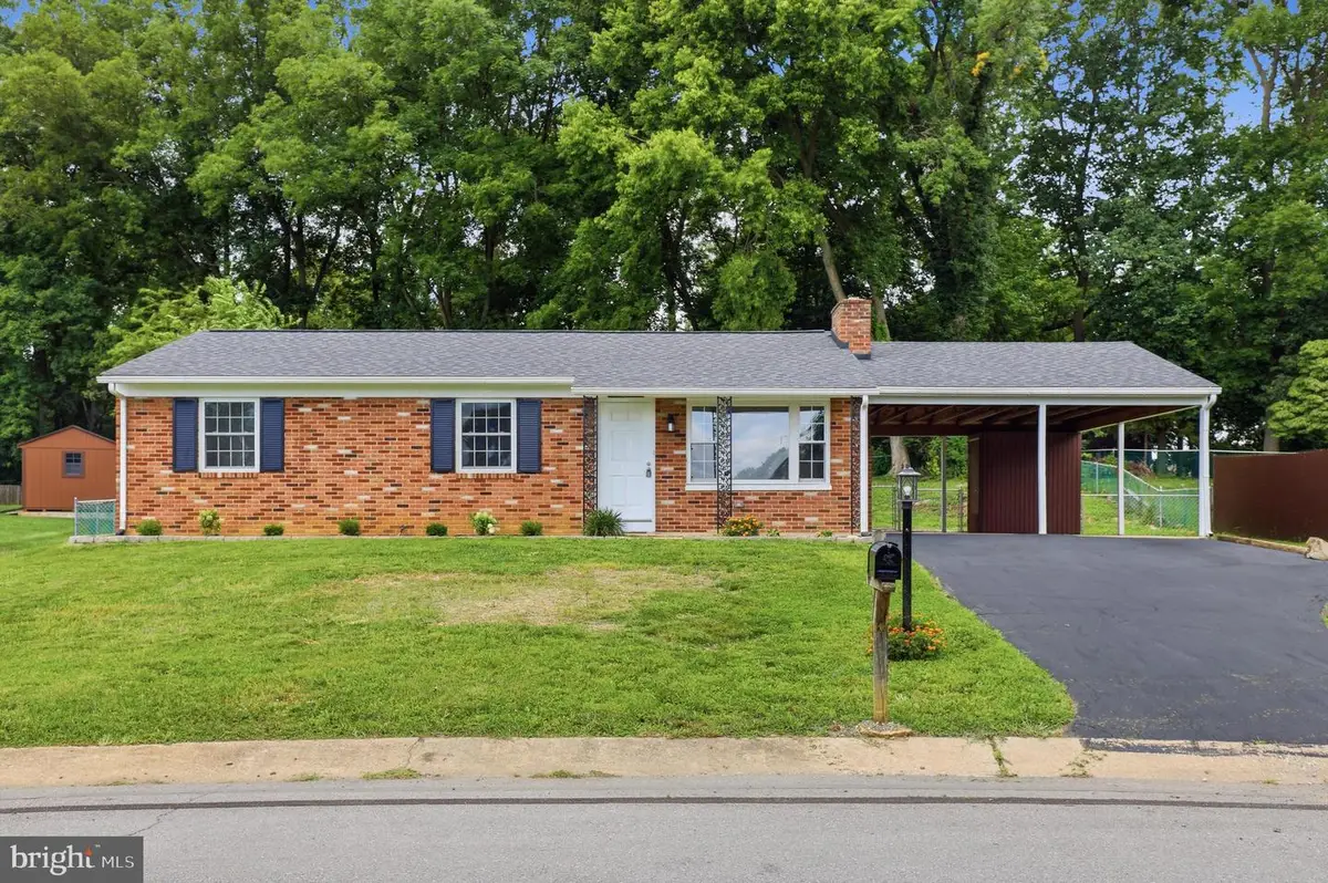 10802 Lincoln Ave, Hagerstown, MD 21740 - #1